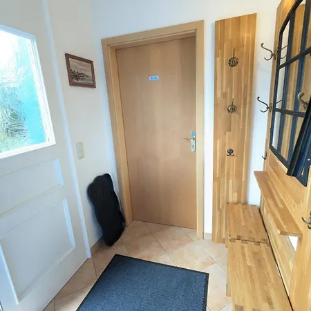 Up Reede Апартаменты *