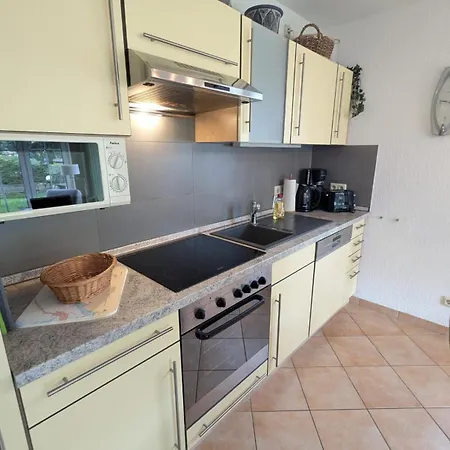 Апартаменты Up Reede Вустров